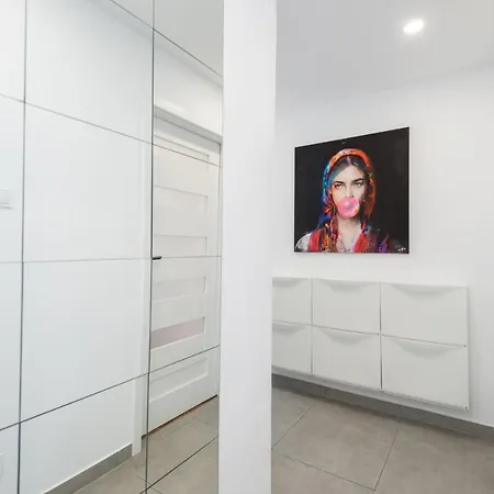 Kairos - Valdi - Darmowy Parking, Widok Na Spodek, Scisle Centrum, Apartman